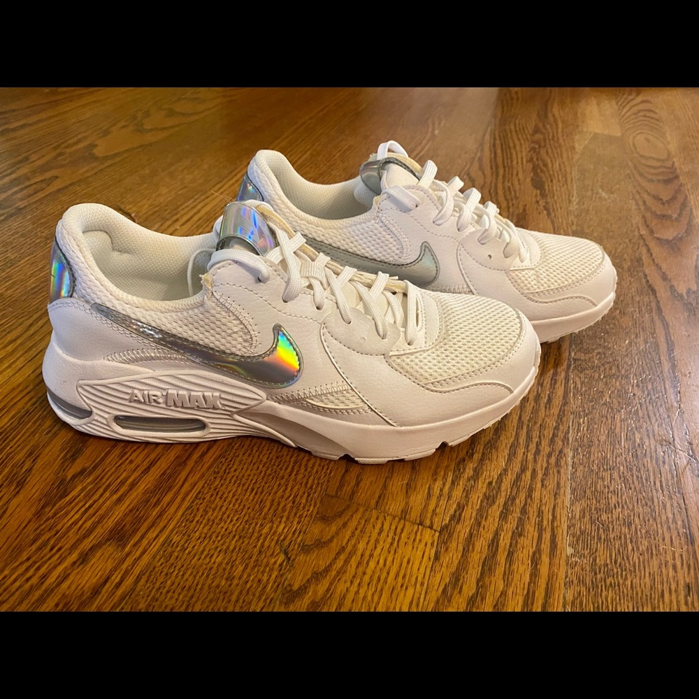 Women’s Nike Air Max, size 7.  Excellent used condition. Worn twice.